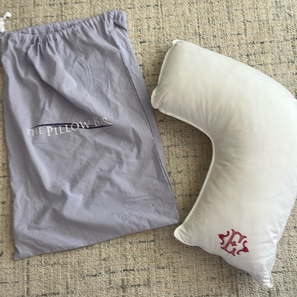 The Pillow Bar Dr. Mary Side Sleeper Pillow